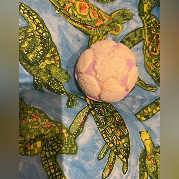 RARE LUSH COSMETICS HALLOWEEN ECTOPLASM JELLY BATH BOMB (Last One Available) - Picture 5 of 13